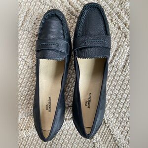 NWOT Ros Hommerson Black Women's lightweight leather Loafers, size 11